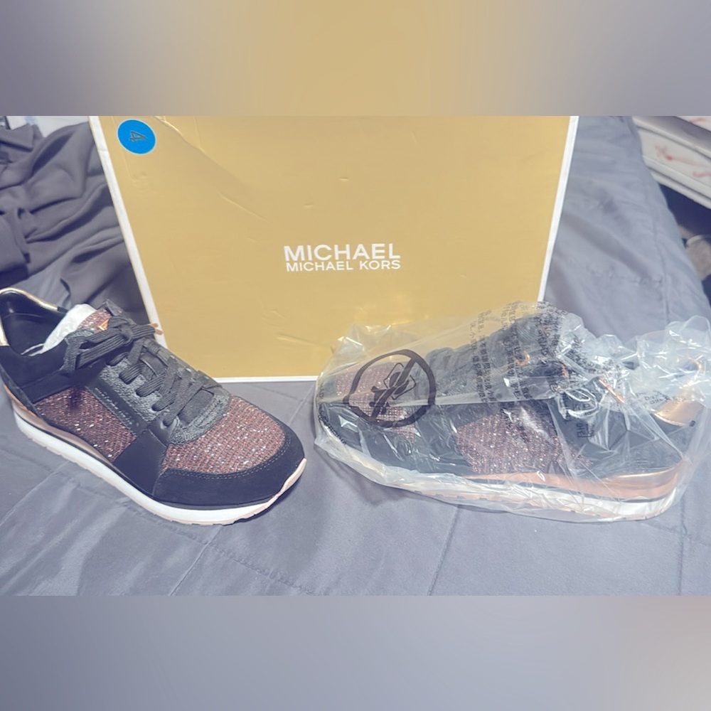 Micheal Kors women’s shoes size 9
